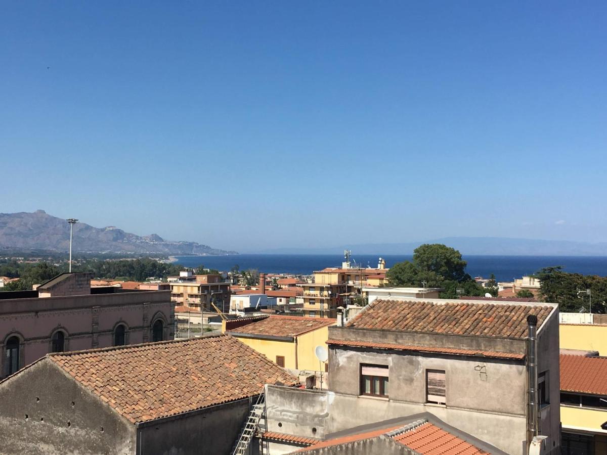 B&B Mistral Di Lizzio Salvatore Giarre Bagian luar foto