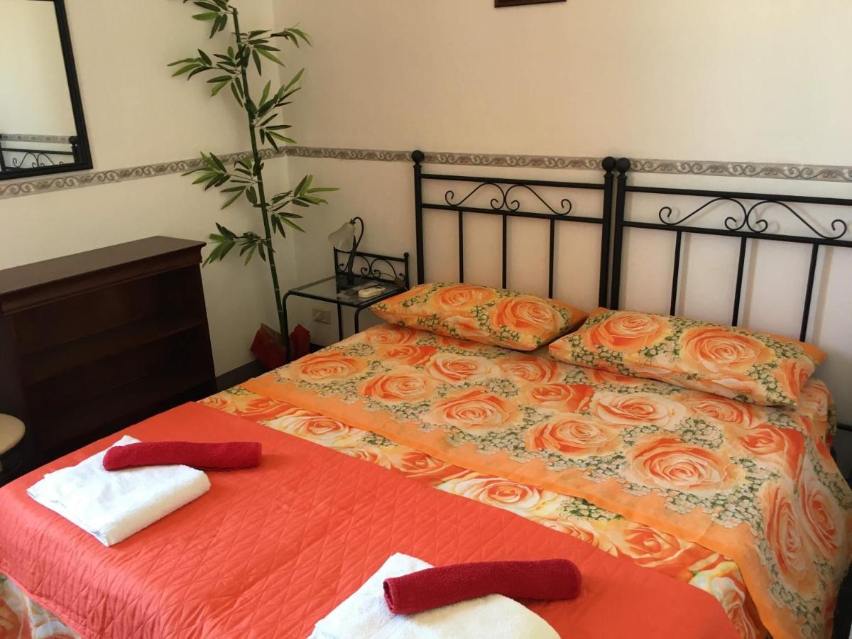 B&B Mistral Di Lizzio Salvatore Giarre Bagian luar foto