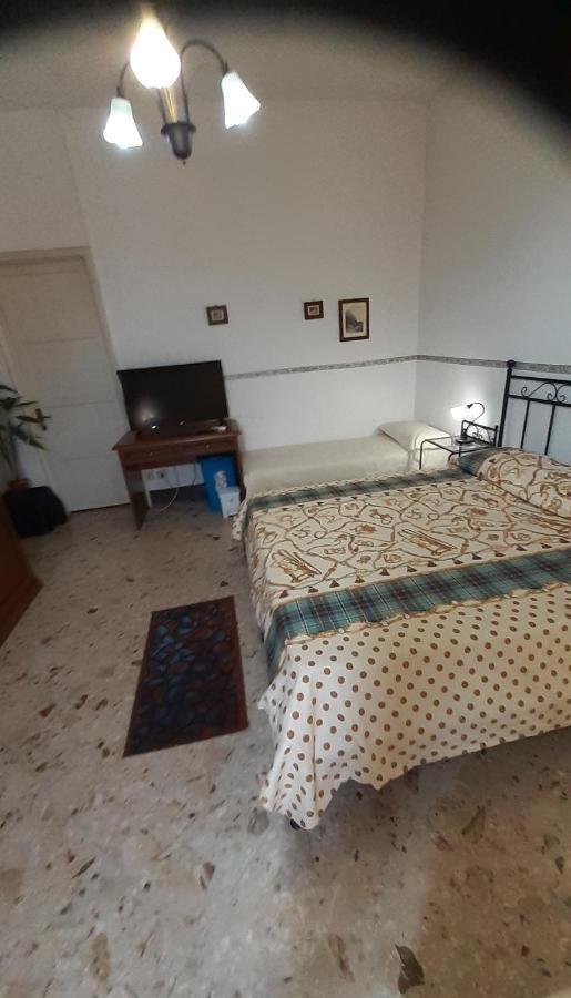 B&B Mistral Di Lizzio Salvatore Giarre Bagian luar foto