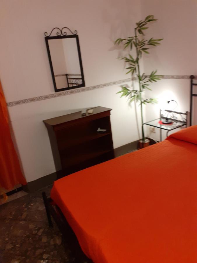 B&B Mistral Di Lizzio Salvatore Giarre Bagian luar foto